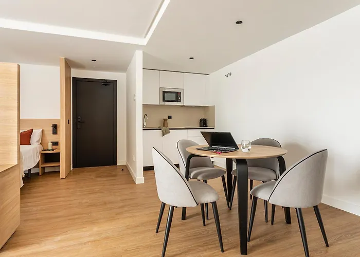 Apartahotel B48 Feria Valencia