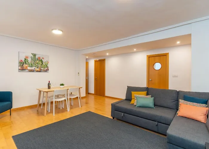 Invalencia Negrito Flat 3 Bdrm & 2 Wc Center 아파트