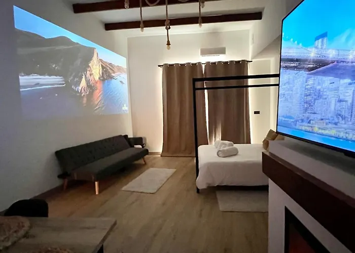 Acogedor Frente A Plaza De La Iglesia شقة فالنسيا