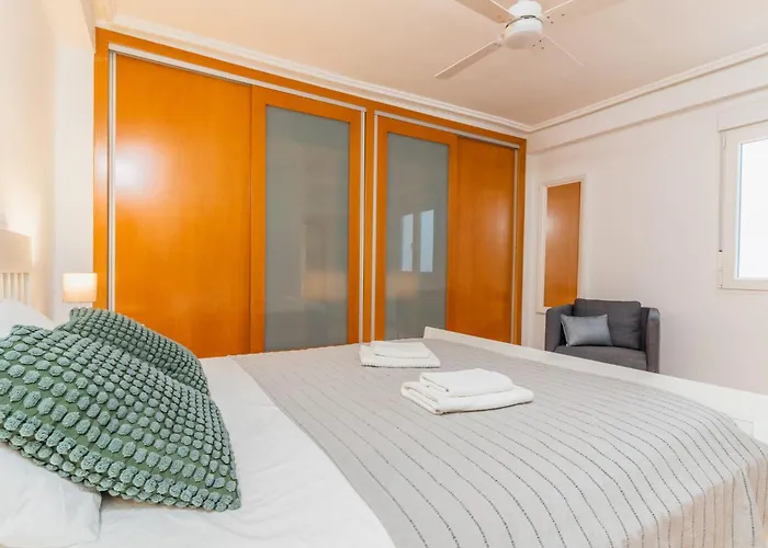 아파트 Invalencia Negrito Flat 3 Bdrm & 2 Wc Center *