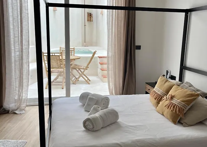 شقة Acogedor Frente A Plaza De La Iglesia *