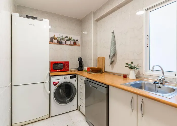 아파트 Invalencia Negrito Flat 3 Bdrm & 2 Wc Center 발렌시아