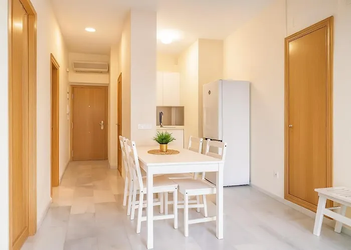 In The Center Of דירה *