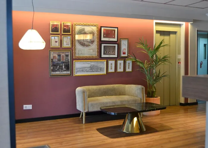 Sweet Renasa Hotell 3*