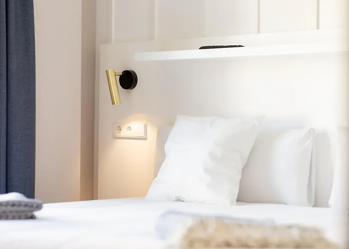 Aparthotel Ramirez Flats 4*