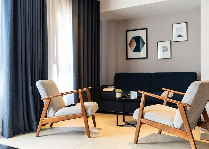 Ξενοδοχείο με διαμερίσματα Ramirez Flats 4*