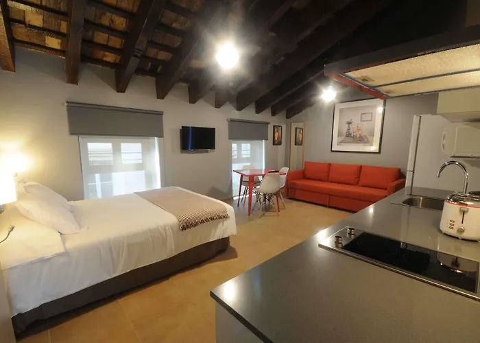 Catalina San Nicolas فالنسيا