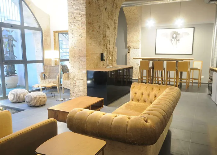 Catalina San Nicolas * فالنسيا