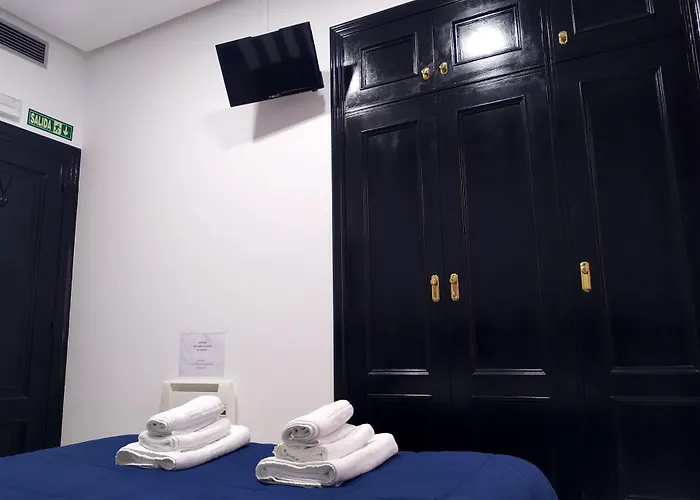 Flats Friends Plaza De La Reina بيت ضيافة فالنسيا