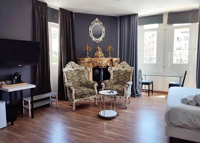 Flats Friends Plaza De La Reina بيت ضيافة فالنسيا