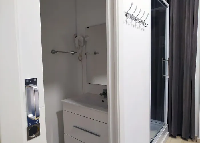 Flats Friends Plaza De La Reina 4* Βαλένθια