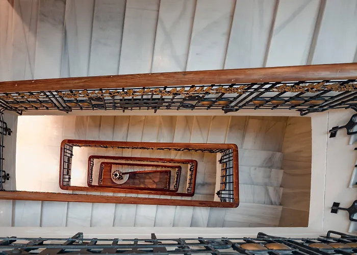 Palacio Santa Clara, Autograph Collection 4* Valence