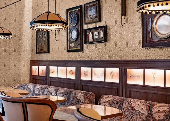 Palacio Santa Clara, Autograph Collection Valence