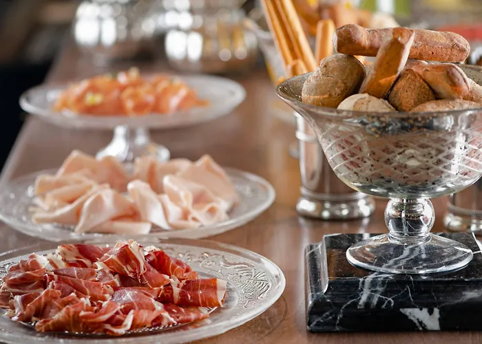 Palacio Santa Clara, Autograph Collection Valence