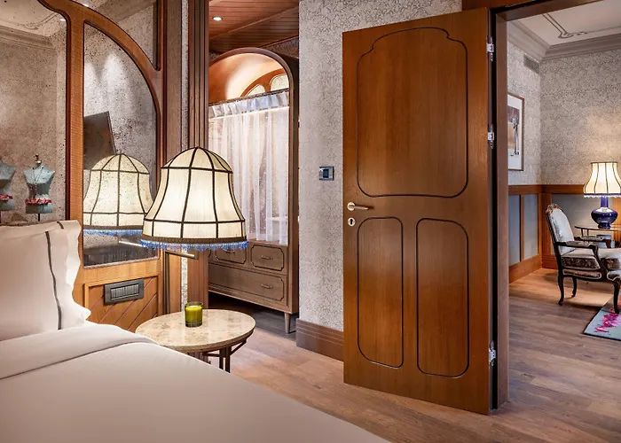 Palacio Santa Clara, Autograph Collection Hotel 4*