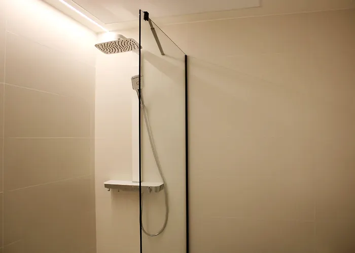 Arena Zone فندق 3*