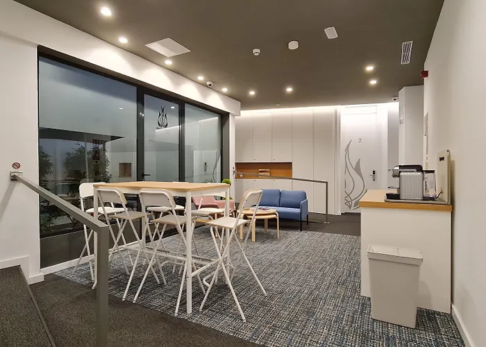 Plaza View Hotell 3*