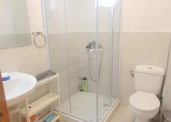 Δωμάτια σε οικογενειακή κατοικία Tranquila Y Centrica Matrimonio En Vivienda Compartida