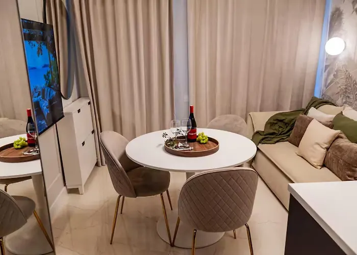 Era Deluxe Oasis 2 Near The 아파트