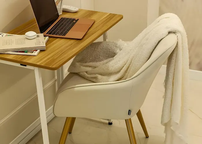 Era Deluxe Near The Of 아파트