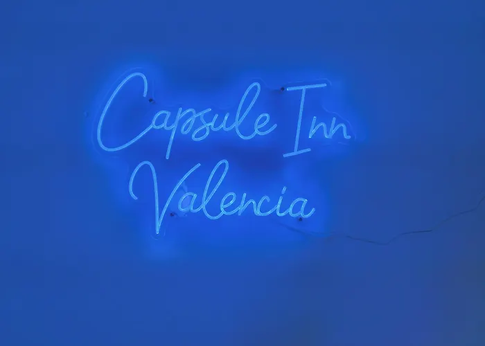 Capsule Hotel kapsułowy 2*