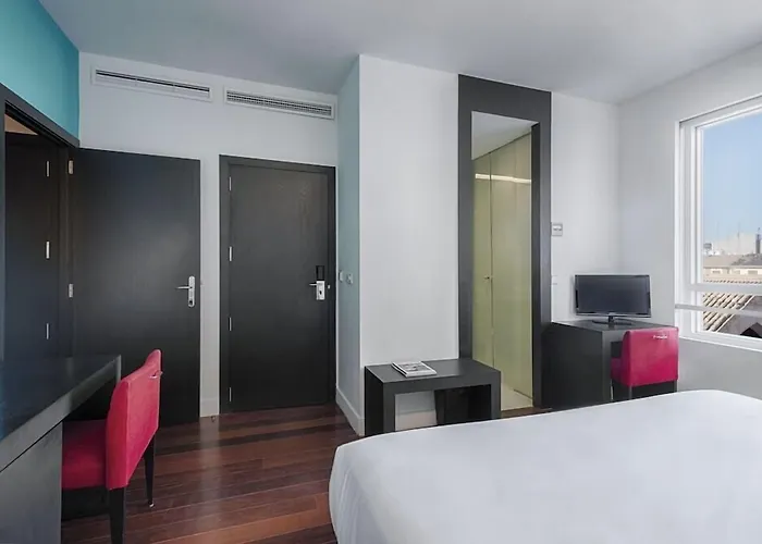 Sea Port Отель 4*