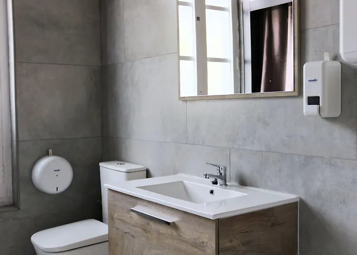 بيت شباب The Venue Boutique