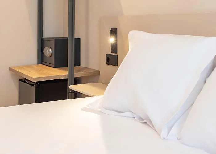 Hq Arena 3* Valencia