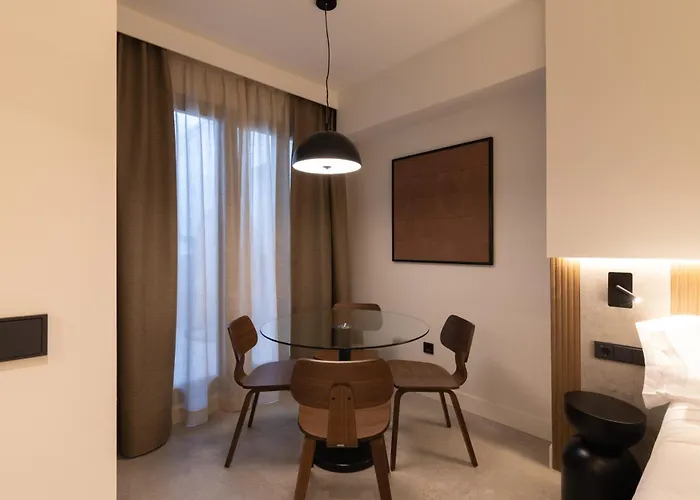 Moontels Colon Hotel *