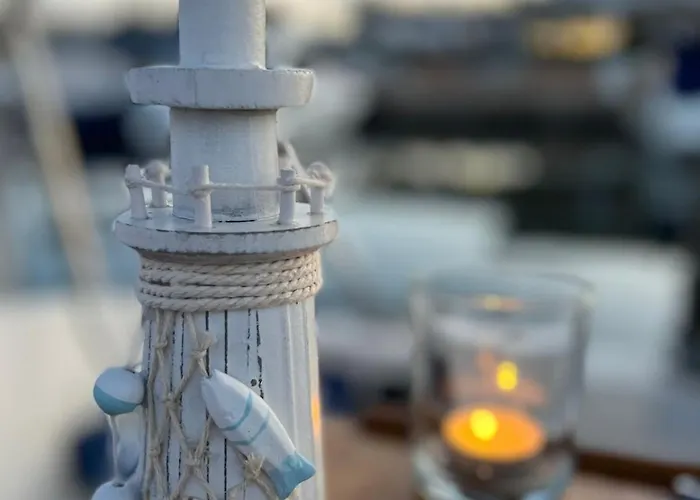 Unique Experience In Sailboat! In The 4 Seasons!! B Shi 보트호텔 발렌시아