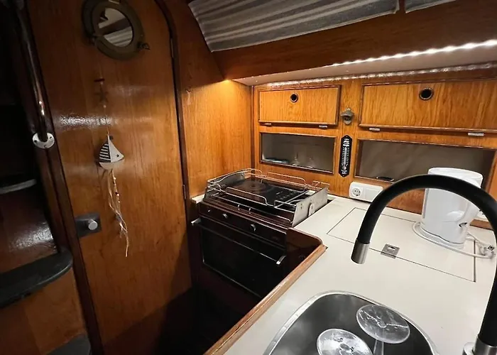 Unique Experience In Sailboat! In The 4 Seasons!! B Shi 발렌시아