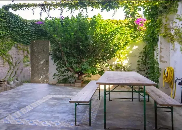 House Near W-terrace