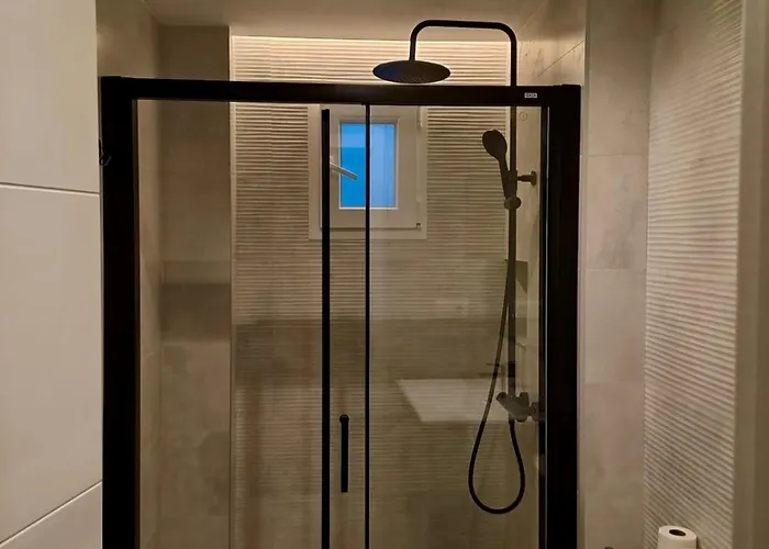 Amazing Bright And Recently Remodeled 아파트 *