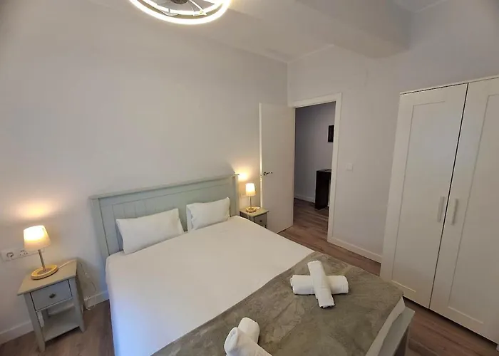 Amazing Bright And Recently Remodeled 아파트 *