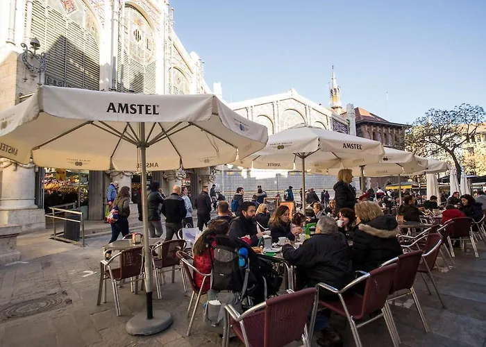 شقة Window To Market