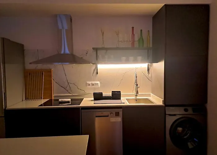 Amazing Bright And Recently Remodeled 아파트 *