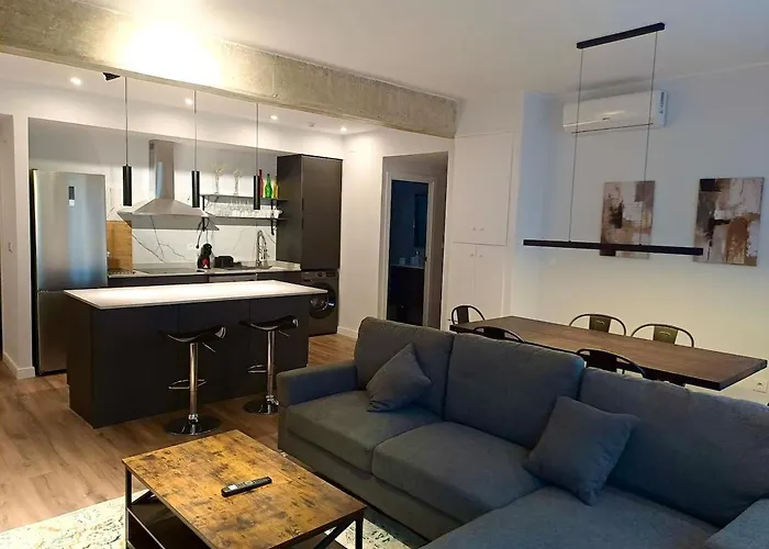 Amazing Bright And Recently Remodeled *