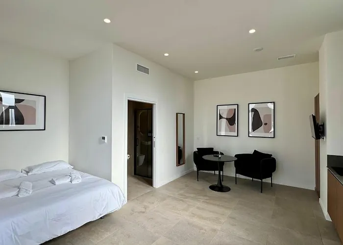 Boutique - Plaza Tower * Βαλένθια