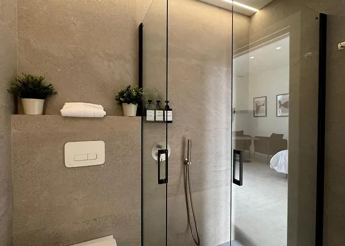 Boutique - Plaza Tower