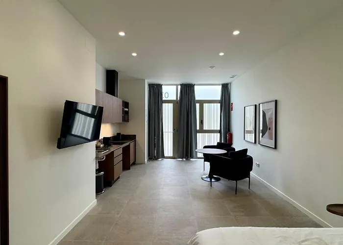 Boutique - Plaza Tower *