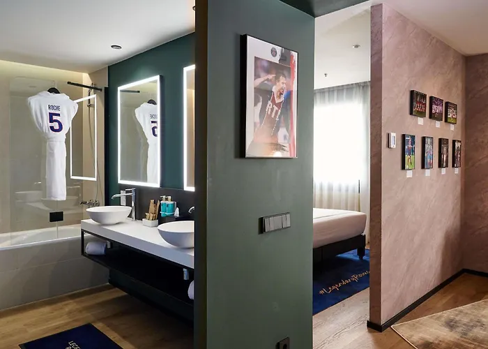 Novotel Lavant 酒店 4*