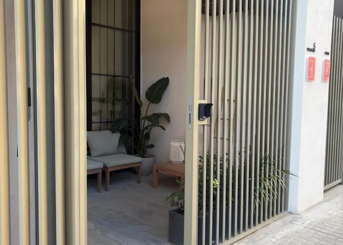 Mestalla Flats & Rut *