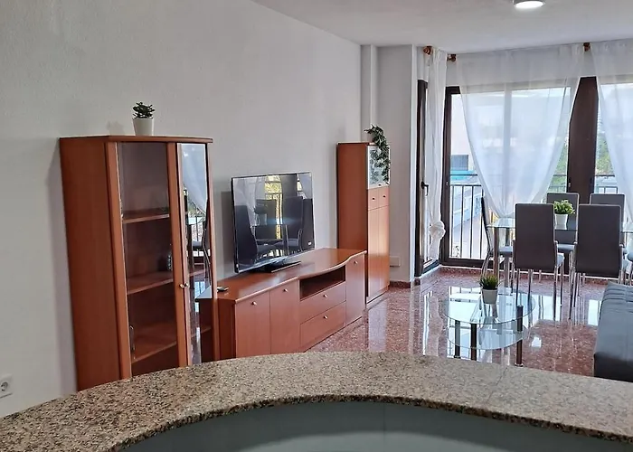 Comfortable In The Feria 2 Area