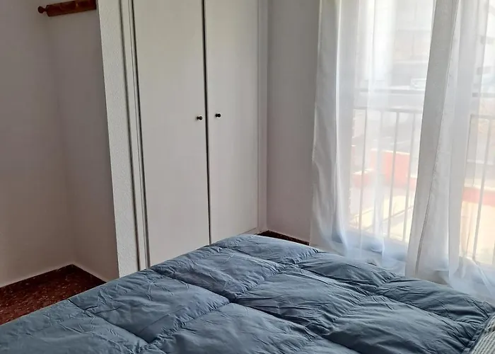 Διαμέρισμα Comfortable In The Feria 2 Area