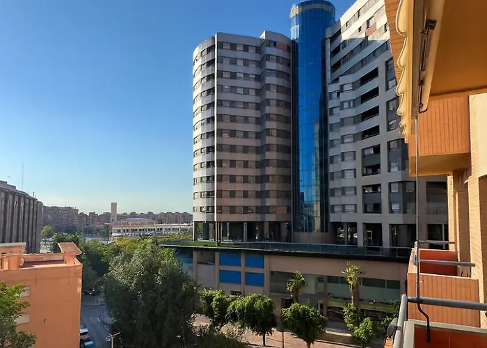 Cortes - Pool Paddle Tennis Court And Gym