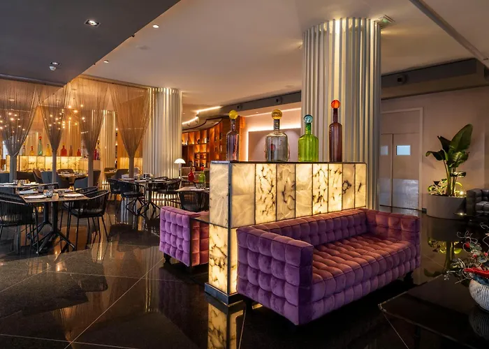 Sh瓦伦西亚宫酒店