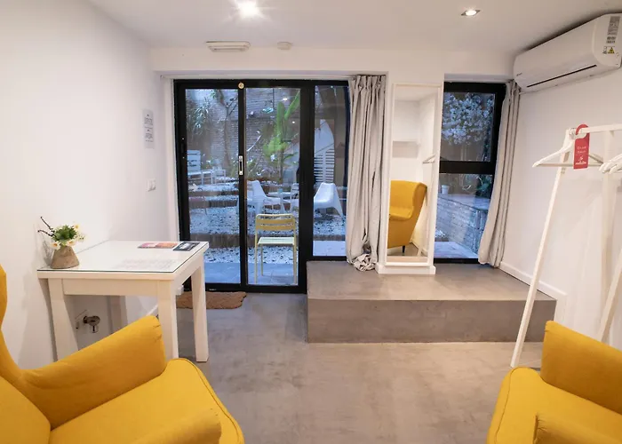 Abcyou Bed & Breakfast 4*