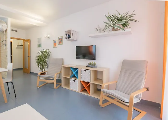 Hogar Vera Apartments&bikes شقة *