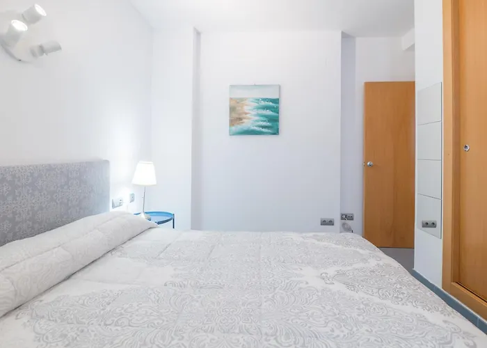 Hogar Vera Apartments&bikes شقة فالنسيا