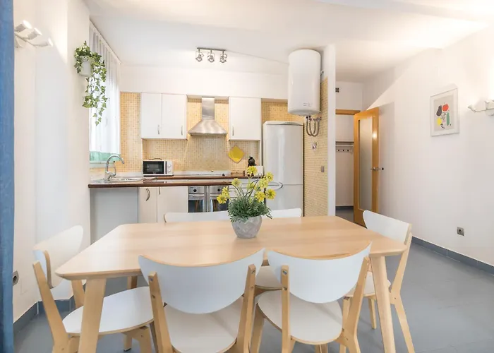 Hogar Vera Apartments&bikes شقة فالنسيا